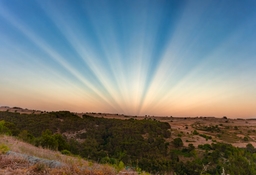 Anticrepuscular Rays over Sicily
