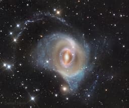 Spiral Galaxy NGC 1512: Wide Field