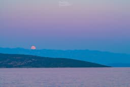 Buck Moon and Belt of Venus